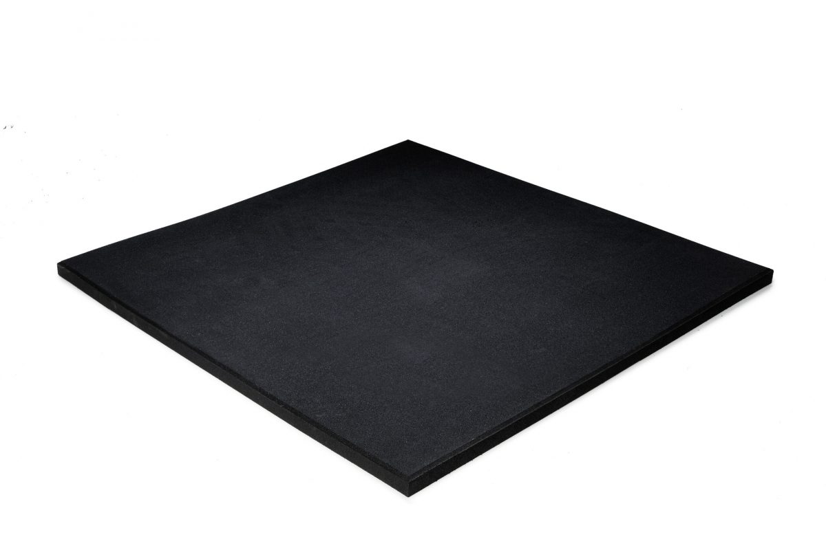 dalle-caoutchouc-de-15mm-noir-100x100-cm-anti-choc-grain-fin.jpg